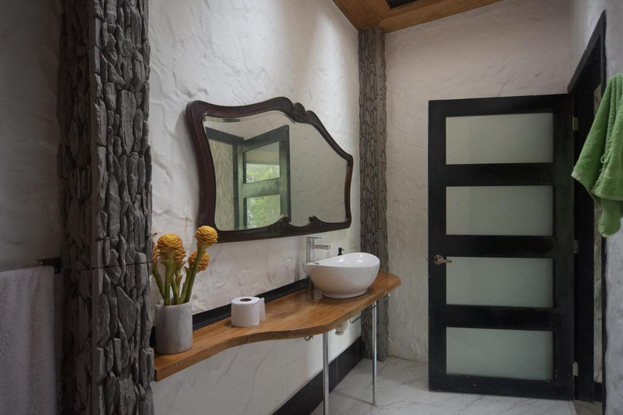 Cantalarana Lodge มินโด ภายนอก รูปภาพ