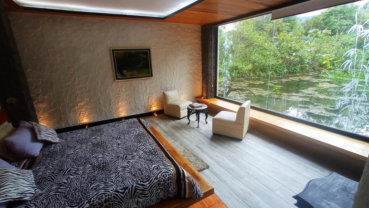 Cantalarana Lodge มินโด ภายนอก รูปภาพ